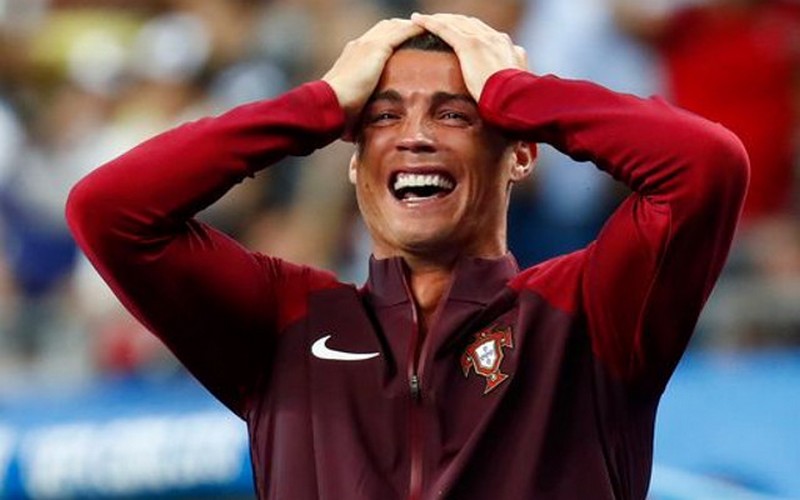 Portugal 1-0 France: Euro 2016 final