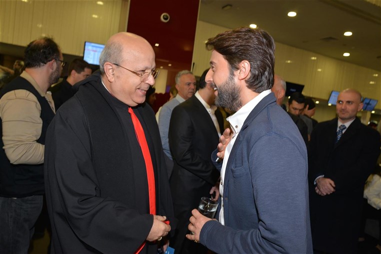 Premiere of Men Ajlikom (For You) 