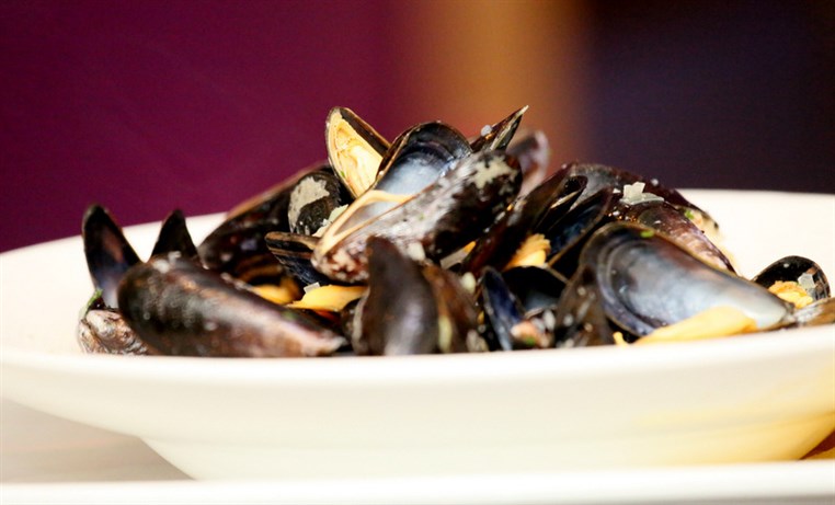 Moules Frites Night at E Cafe