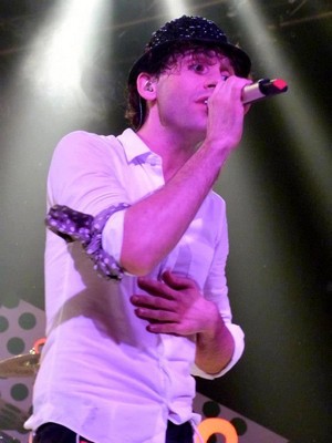 Mika in Spain
