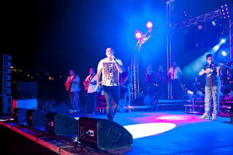 Amr Diab in Mykonos