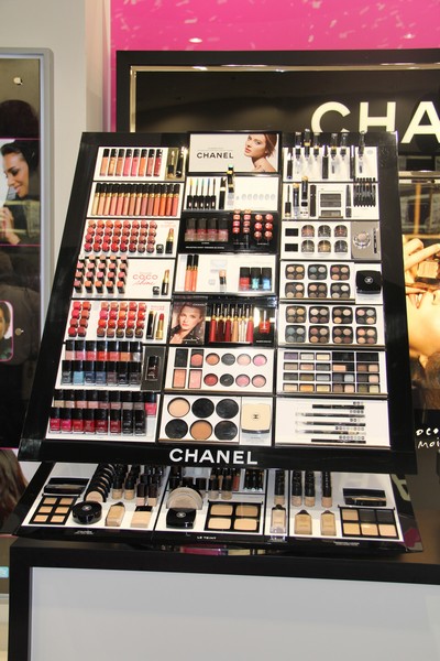 Faces Make up Session
