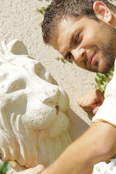 Michel Azzi New Video Clip
