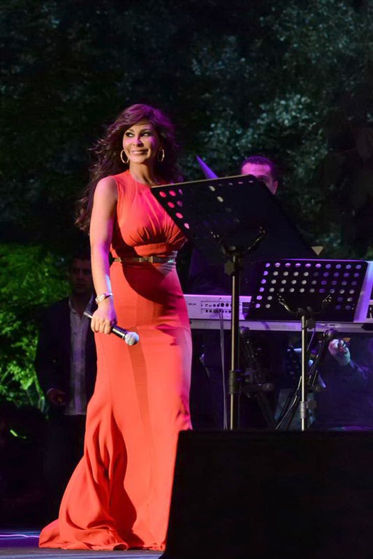 Elissa at Dhour Chweir Festival