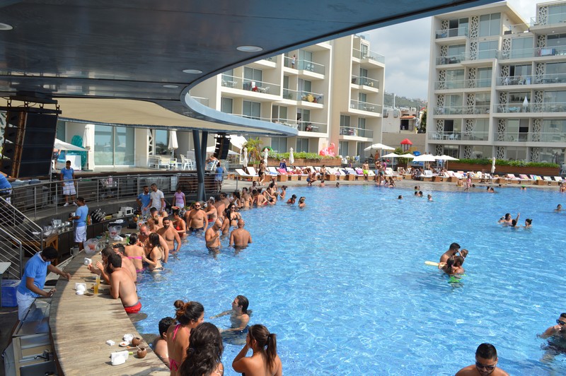 Sunday at Whitelace