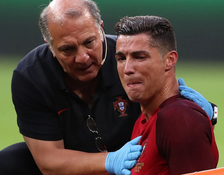 Portugal 1-0 France: Euro 2016 final