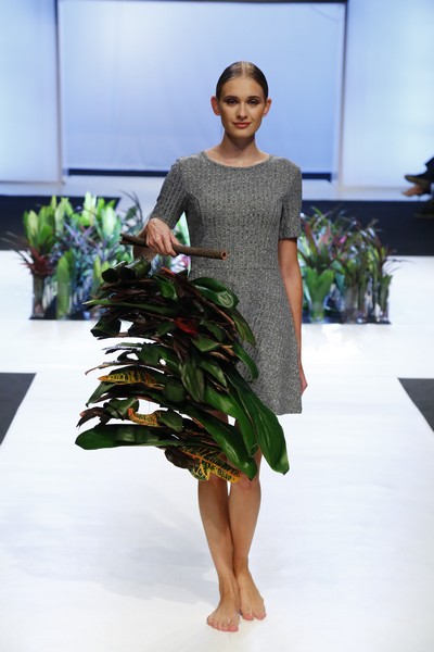 Wedding Folies - The Bridal Expo The floral runway by Masaha