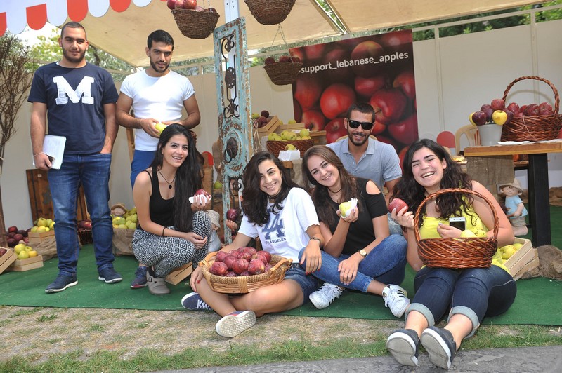 Apple Week at USEK