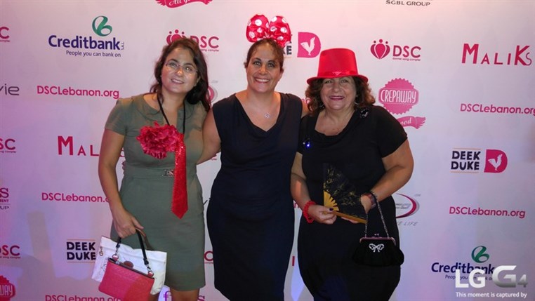 Donner Sang Compter Fundraising at White