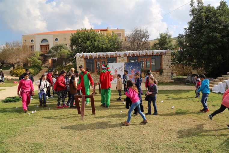 Arnaoon Christmas Village