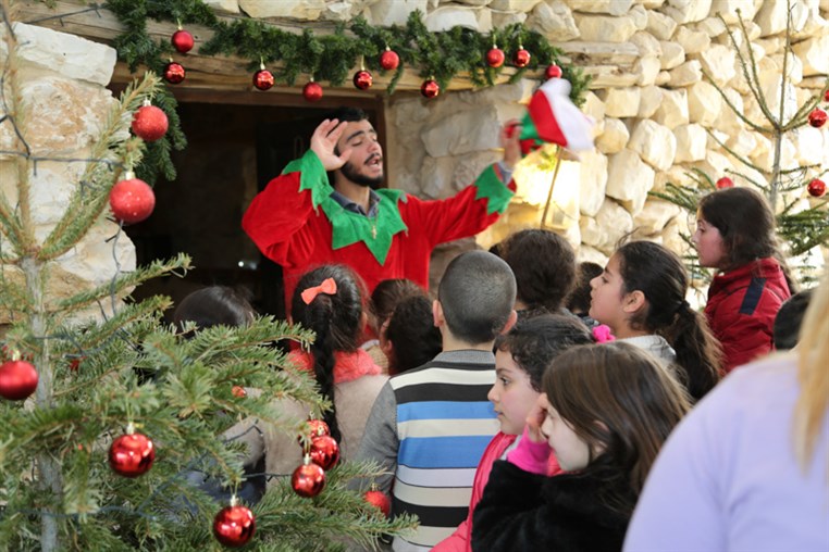 Arnaoon Christmas Village