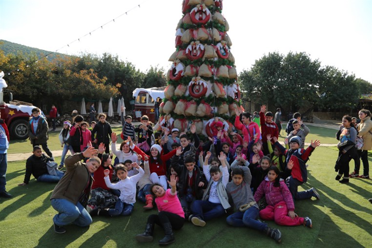 Arnaoon Christmas Village