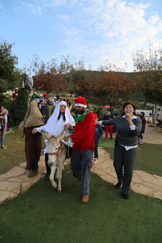 Arnaoon Christmas Village