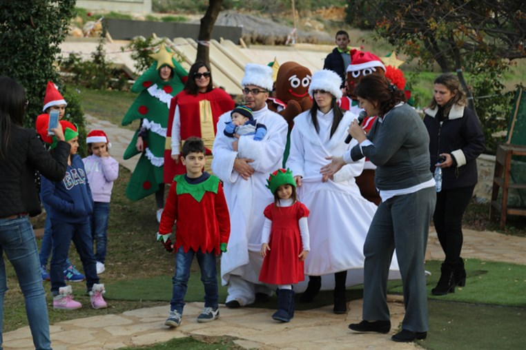 Arnaoon Christmas Village