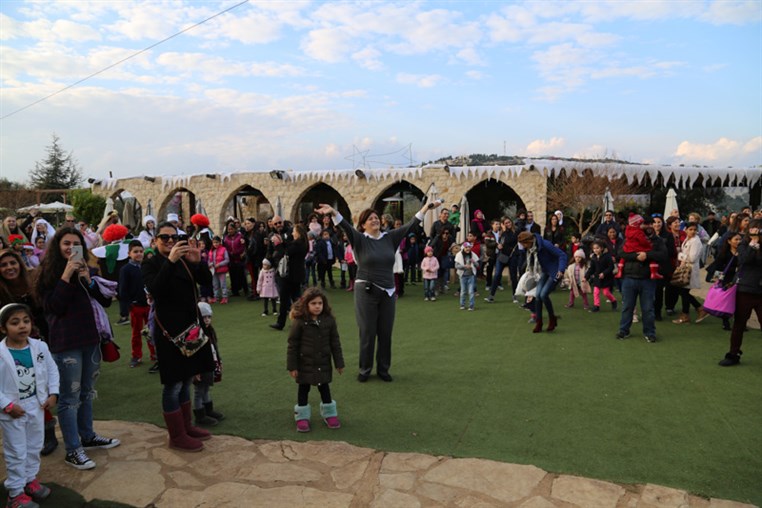 Arnaoon Christmas Village