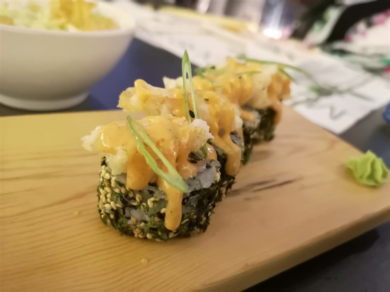Mon Maki A Moi Special Sushi Sunset at Broumana
