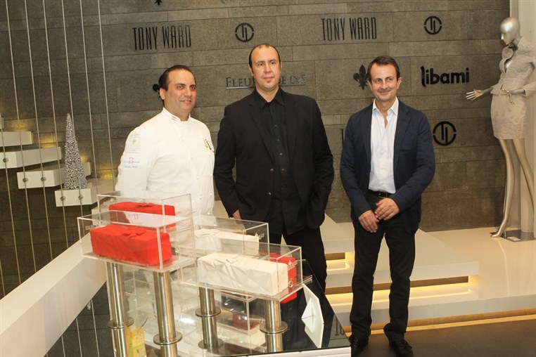 Tony Ward Launching of The e card Bûche  
