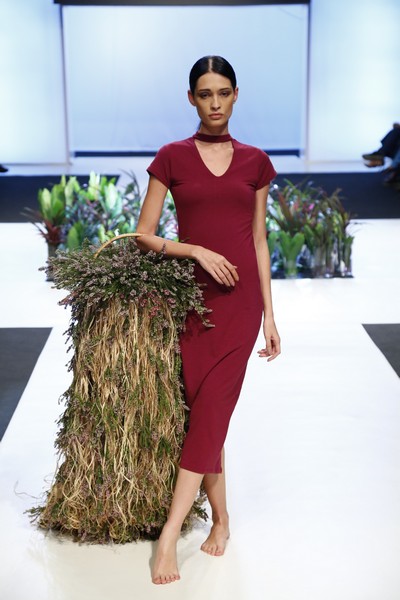 Wedding Folies - The Bridal Expo The floral runway by Masaha