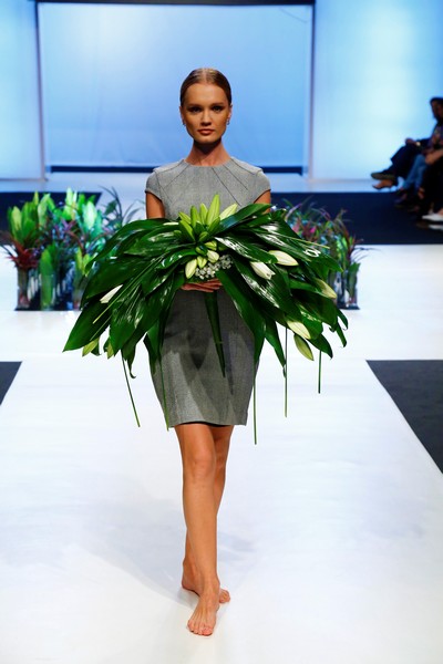 Wedding Folies - The Bridal Expo The floral runway by Masaha