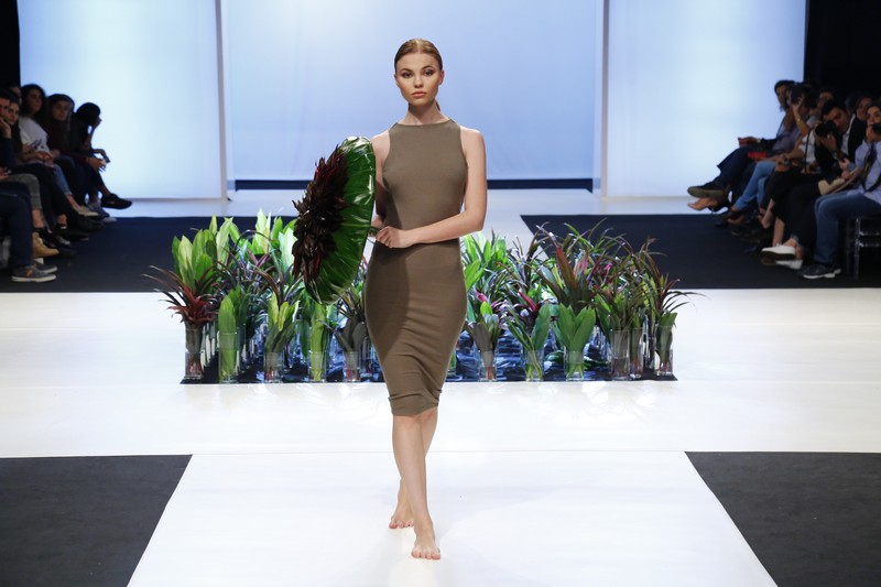 Wedding Folies - The Bridal Expo The floral runway by Masaha
