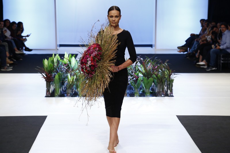 Wedding Folies - The Bridal Expo The floral runway by Masaha