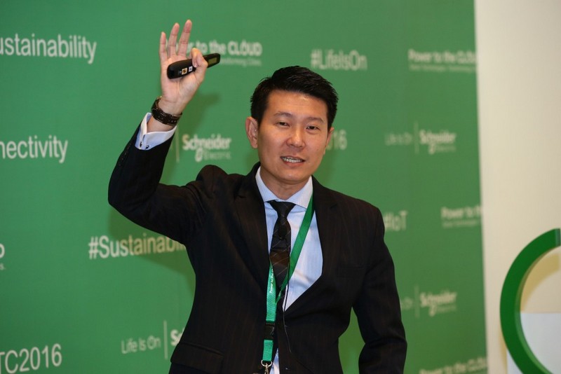 Schneider Electric Power to the Cloud