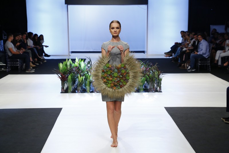 Wedding Folies - The Bridal Expo The floral runway by Masaha