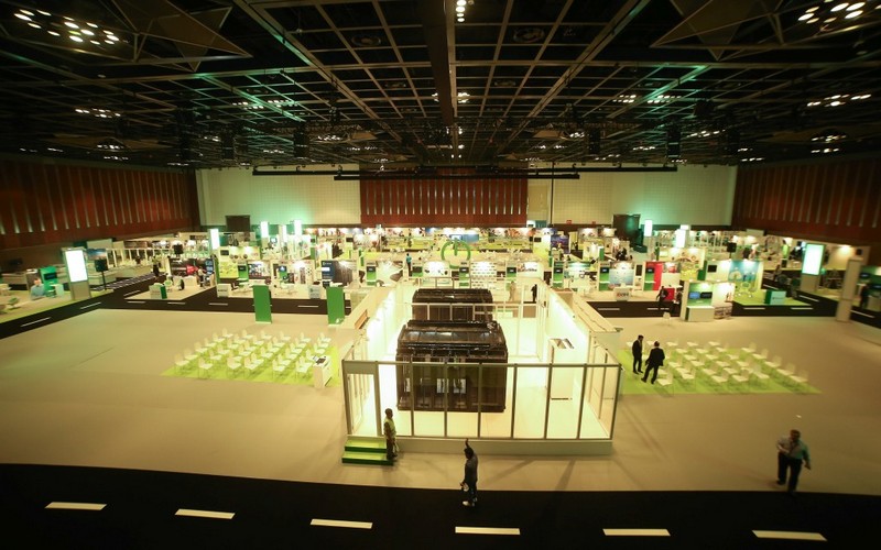 Schneider Electric Power to the Cloud