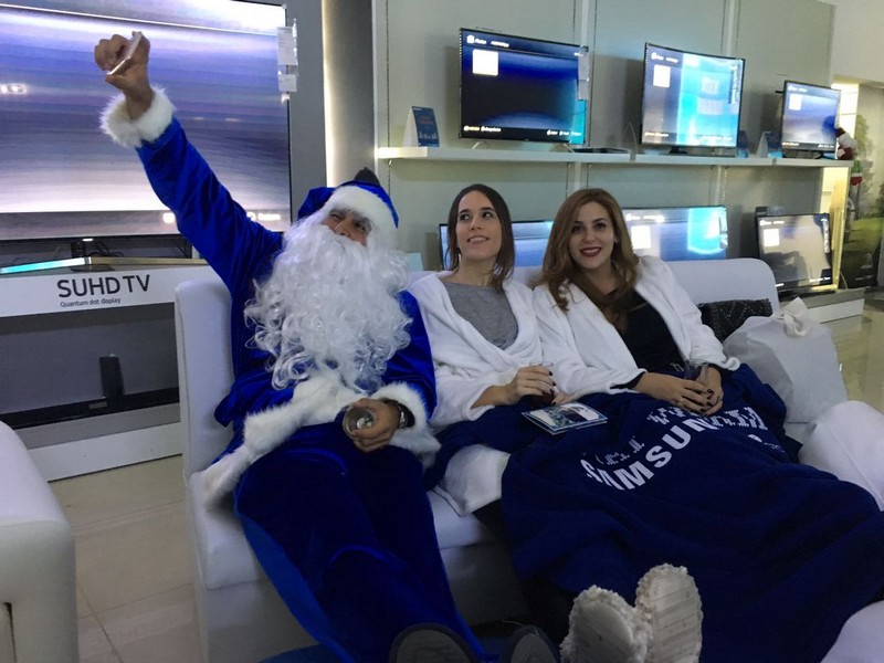 SAMSUNG Christmas Movie Night 