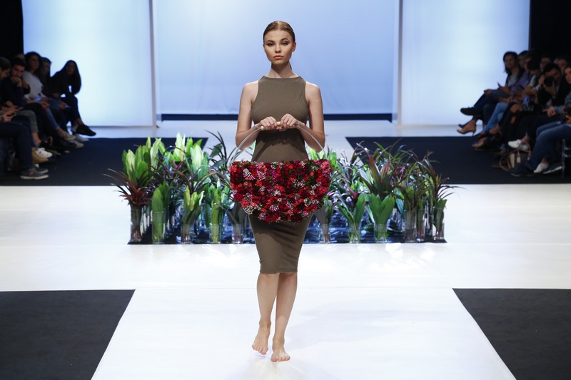 Wedding Folies - The Bridal Expo The floral runway by Masaha