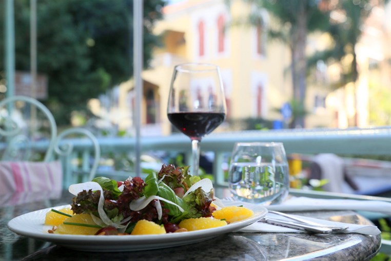 eCafe Sursock Wellness Specialties
