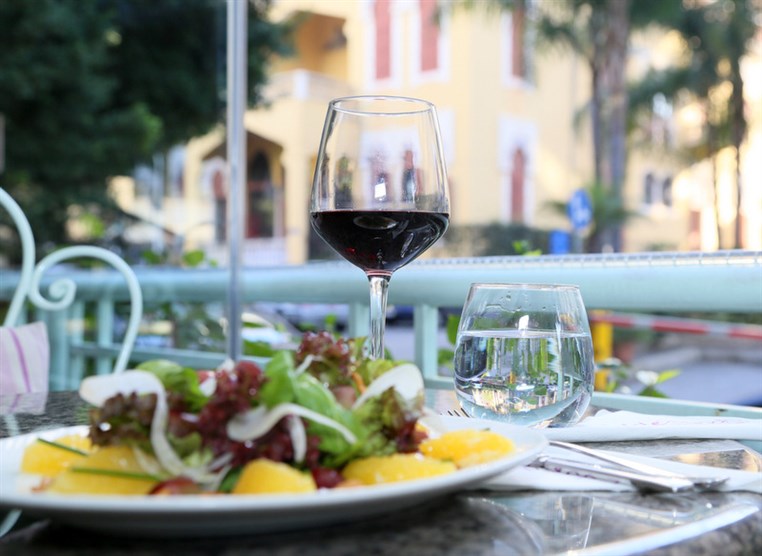 eCafe Sursock Wellness Specialties