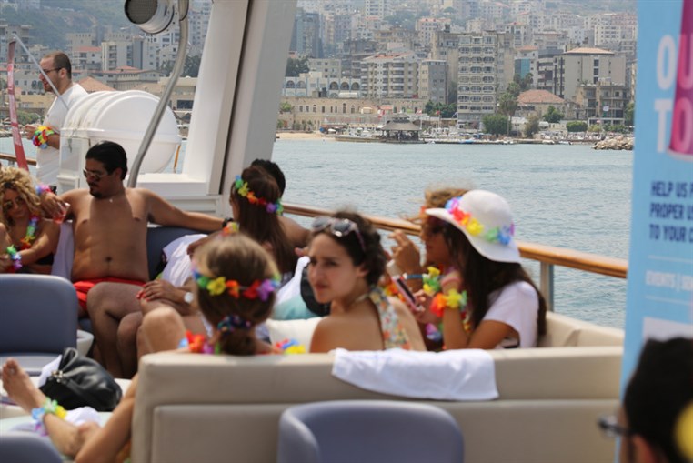 Summer Cloud 961 Boat Part 2