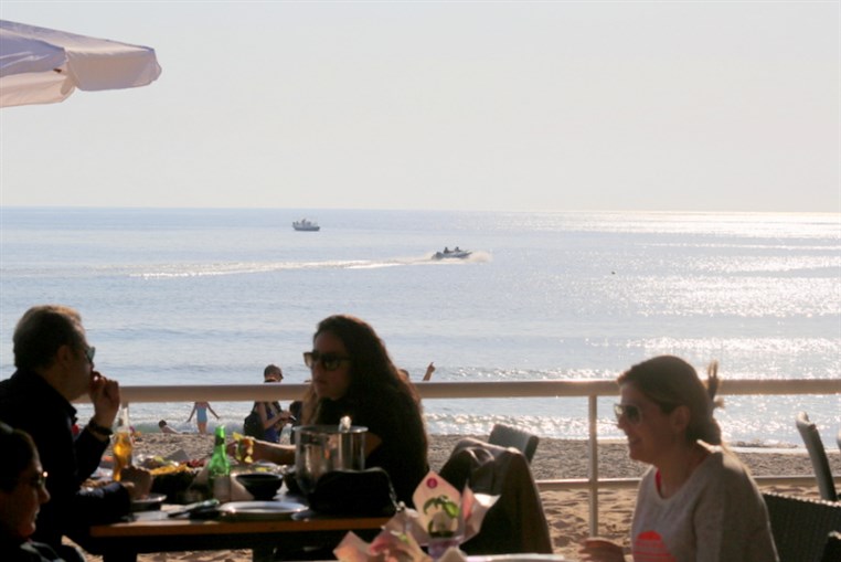 Back to Summer at Edde sands 