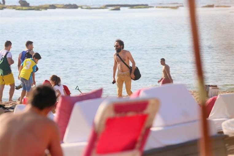 Back to Summer at Edde sands 