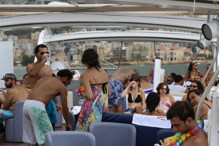 Summer Cloud 961 Boat Part 2