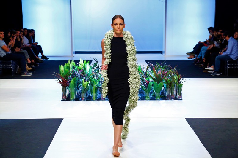 Wedding Folies - The Bridal Expo The floral runway by Masaha