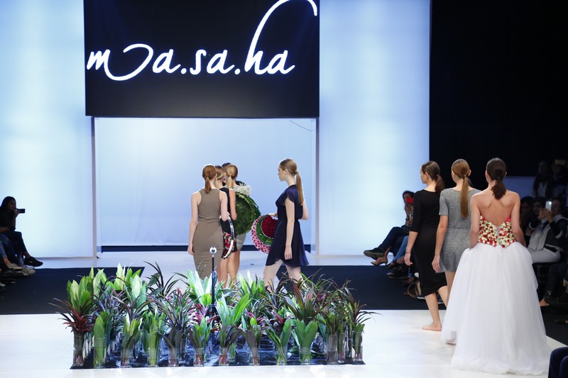 Wedding Folies - The Bridal Expo The floral runway by Masaha
