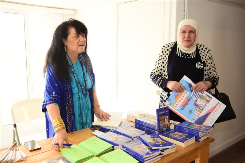 Une partie en Vrac : Book singing by Dr Noha Baz