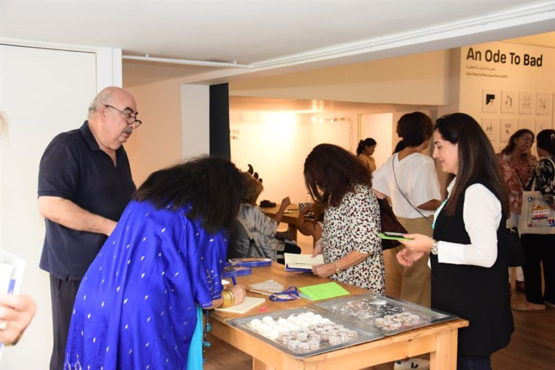 Une partie en Vrac : Book singing by Dr Noha Baz