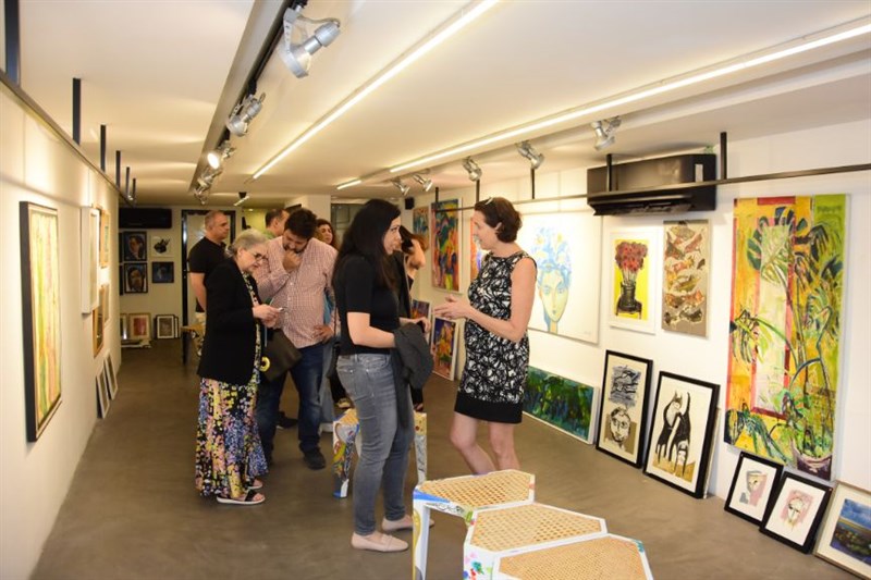 The Three generations of Guiragossian exhibition