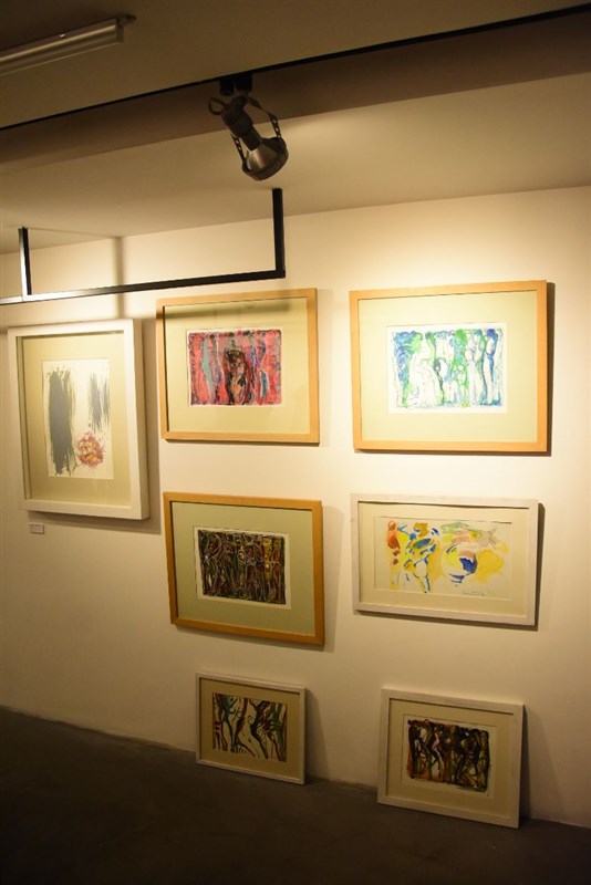 The Three generations of Guiragossian exhibition