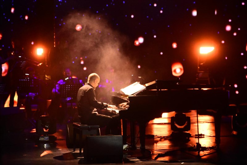 Michel Fadel at Casino Du Liban