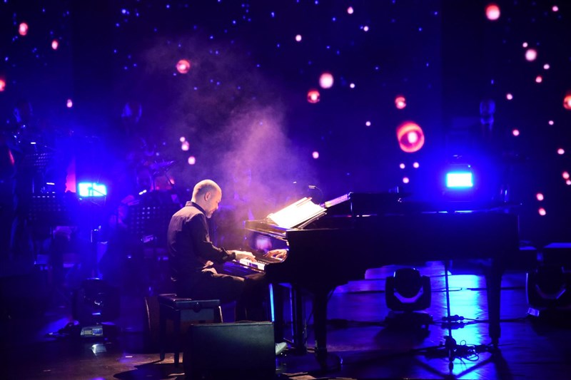 Michel Fadel at Casino Du Liban