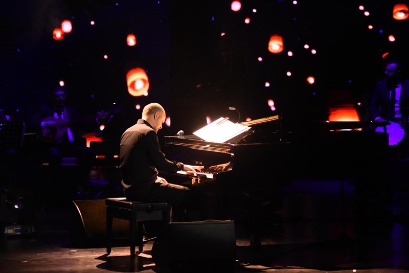 Michel Fadel at Casino Du Liban