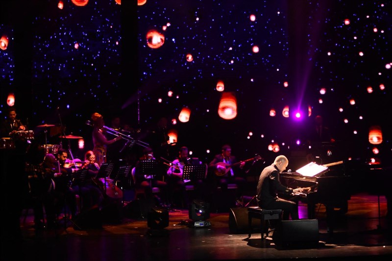 Michel Fadel at Casino Du Liban