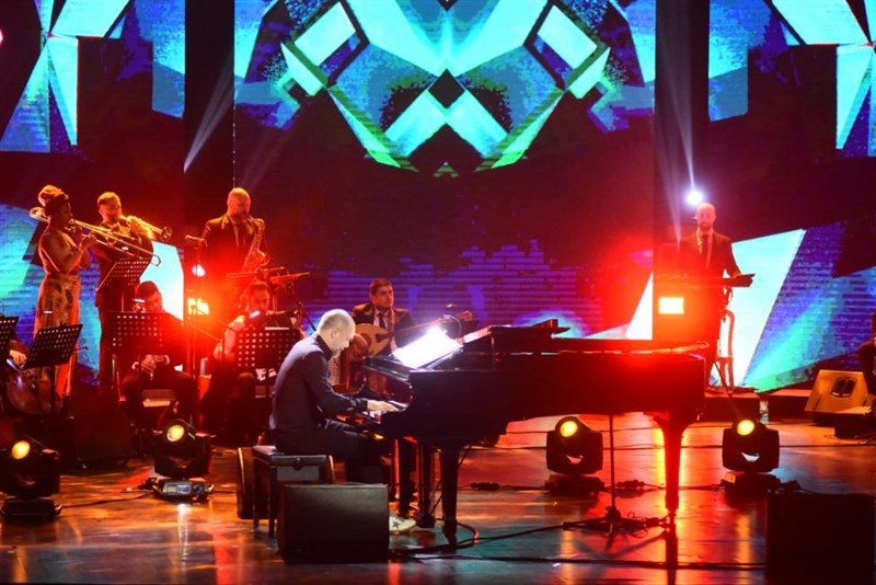 Michel Fadel at Casino Du Liban
