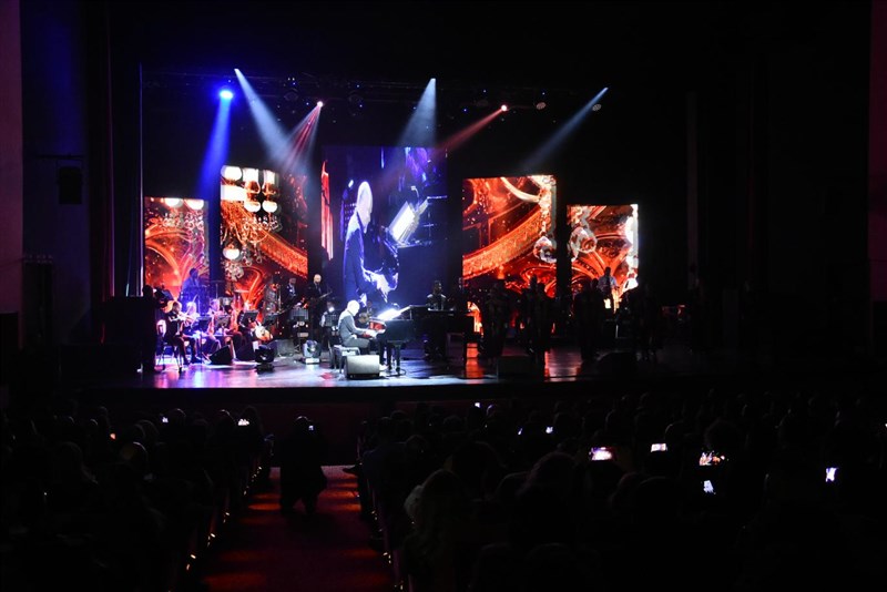 Michel Fadel at Casino Du Liban