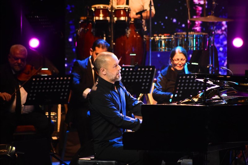 Michel Fadel at Casino Du Liban