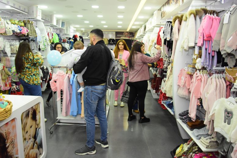 Le petit Mignon opening in Jbeil